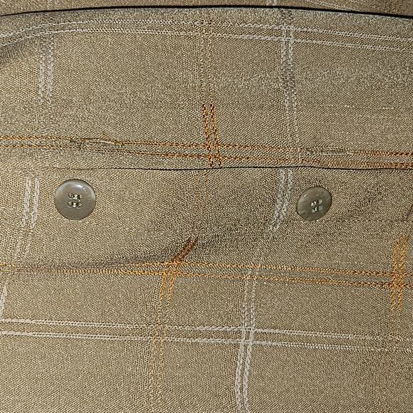 Gachu 100% Polyester Button Down Shirt - Picture 4 of 7